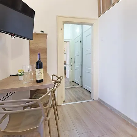 Διαμέρισμα Ikar *